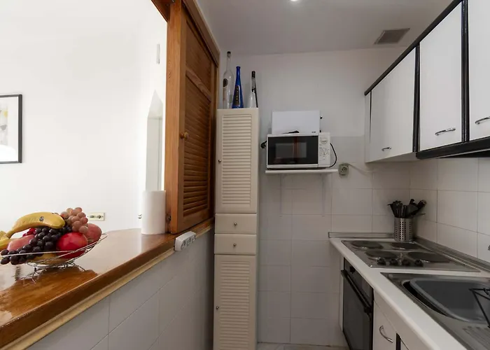 Altamira 1 - One Bed Appartement *
