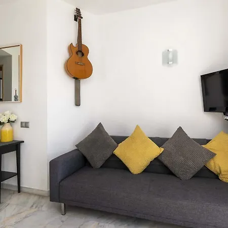 Altamira 1 - One Bed דירה אדחה